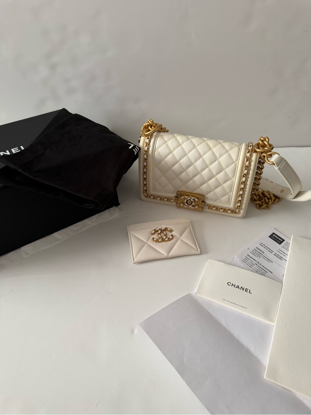Chanel le voy small (chain around)